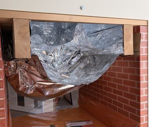 Doorsnede van verschillende isolatiematerialen om de mogelijkheden voor woningisolatie te vergelijken.